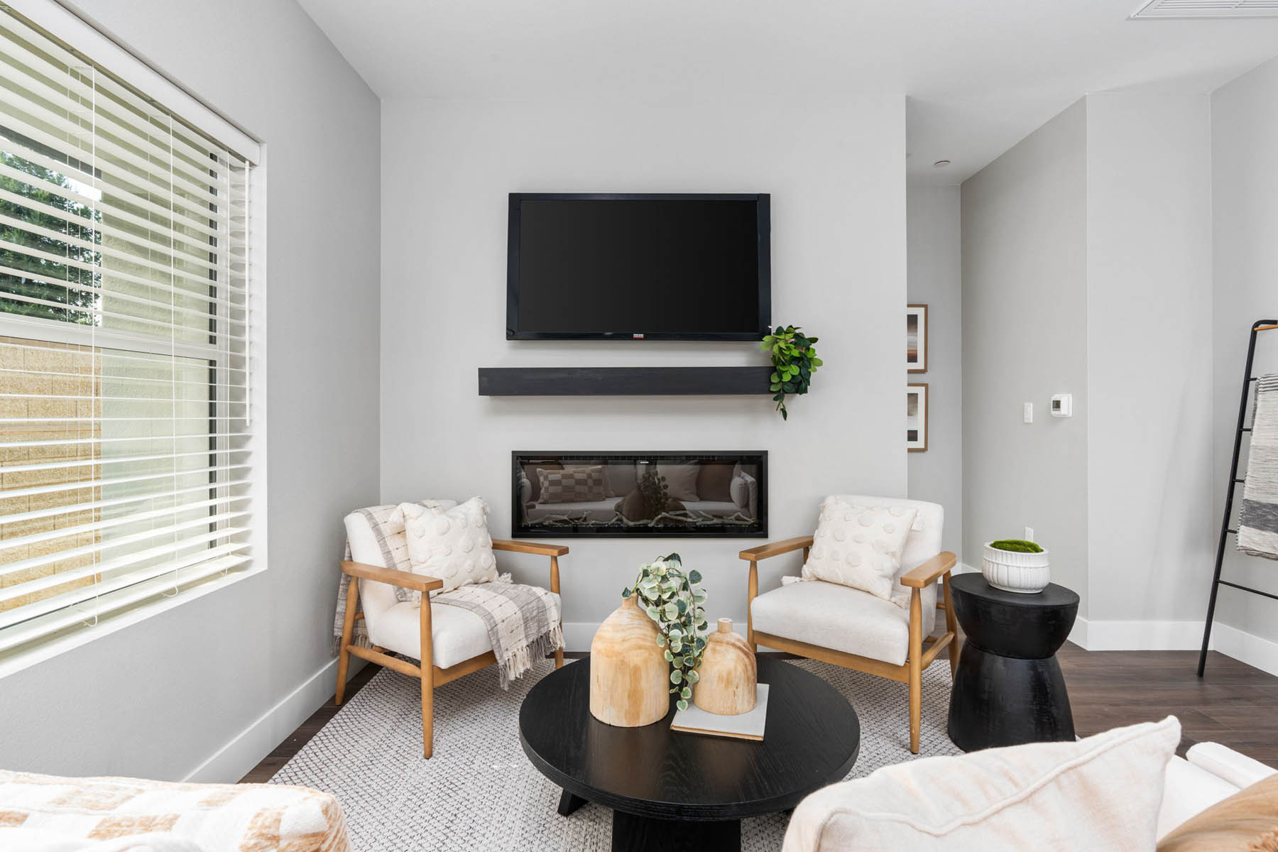 15-web-or-mls-Heritage Crossing-15