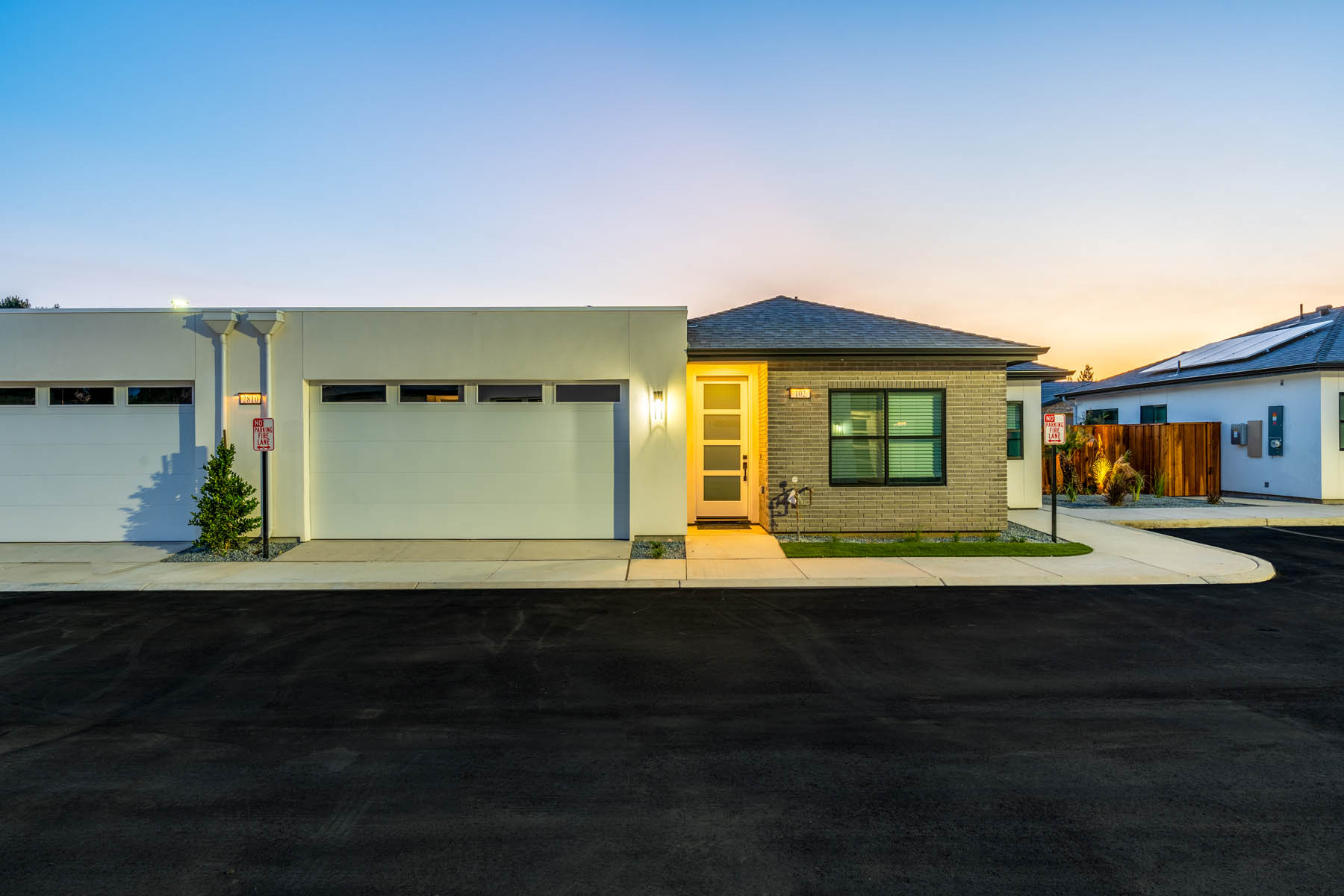 19-print-The Palms Luxury Condos – Twilight Photos-19