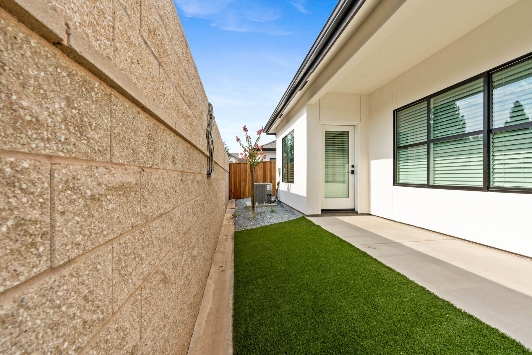 49-web-or-mls-Heritage Crossing-49